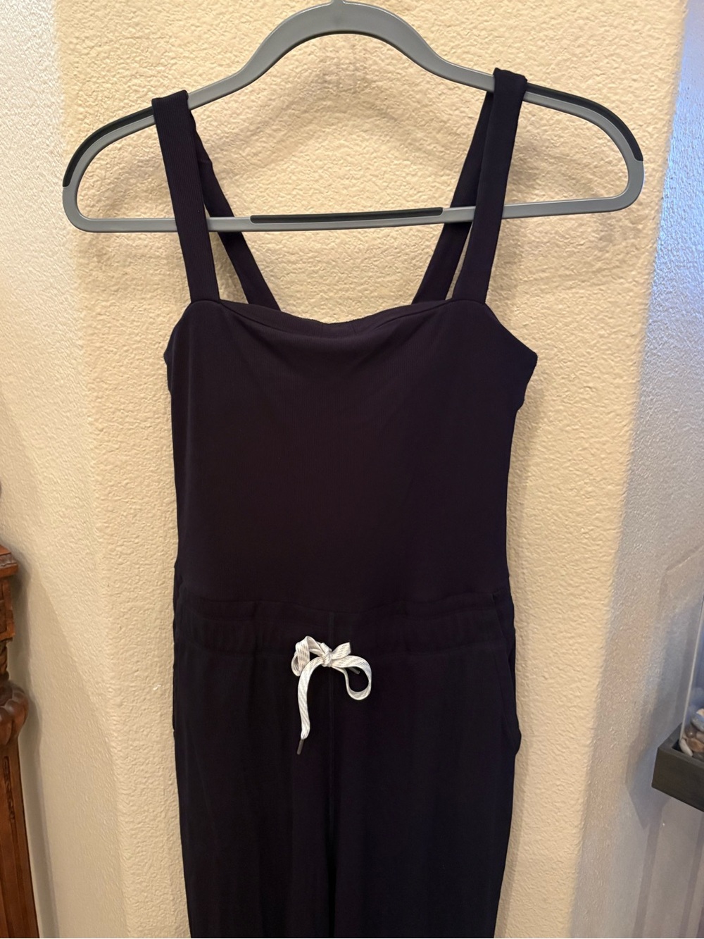 VUORI Women Black Pose Scoop Jumpsuit Size Small - Picture 2 of 8